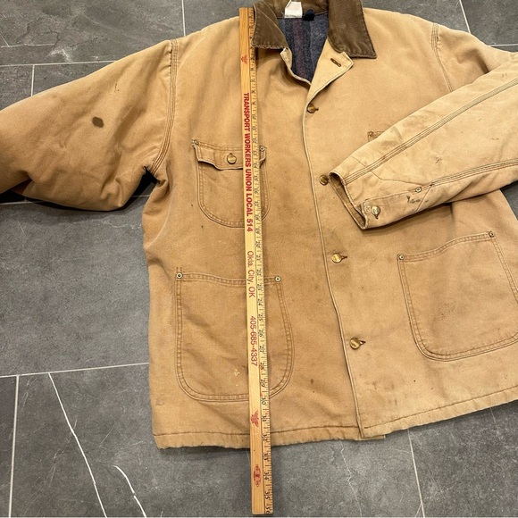 Vintage Carhartt tan button up chore coat distressed utility rug winter - Picture 7 of 12